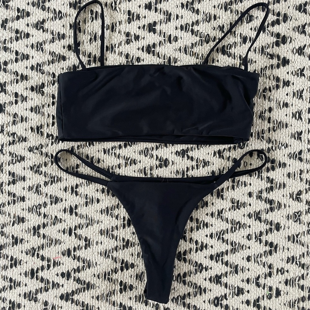 Splash Hawaii black thing two piece